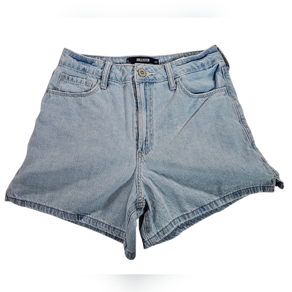 Hollister Ultra High-Rise Light Wash Denim Shorts S4 W27 - Picture 1 of 4